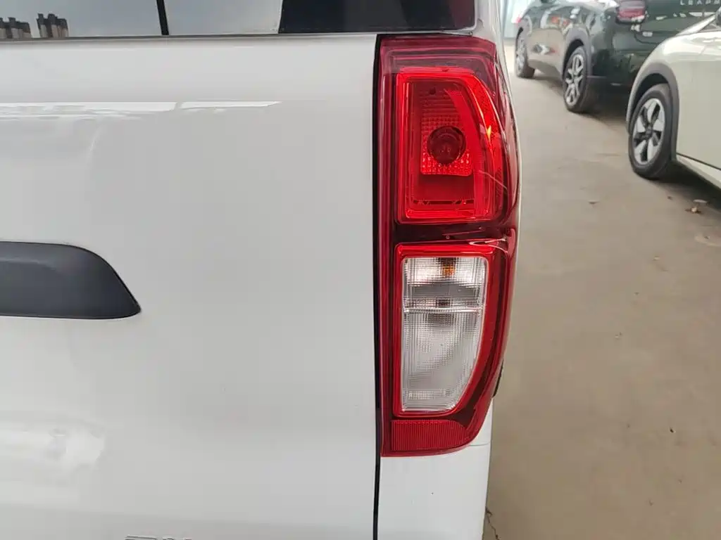 Wuling Zhiguang EV — миниатюра 8
