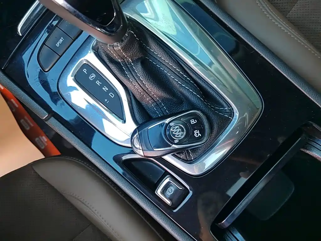 Buick Regal — миниатюра 9