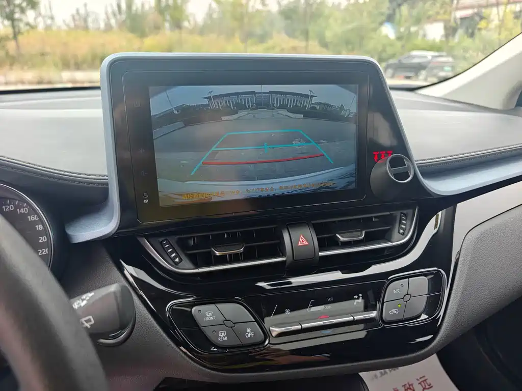 Toyota IZOA — миниатюра 16