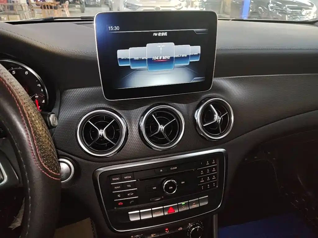 Mercedes-Benz GLA — миниатюра 13
