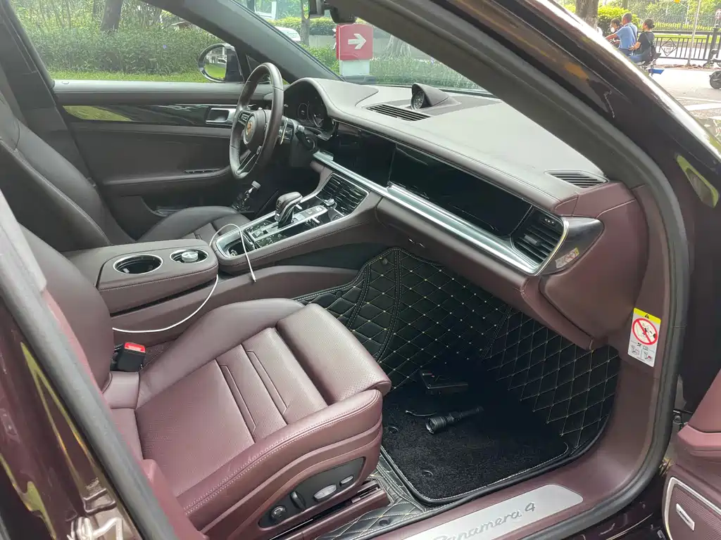 Porsche Panamera — миниатюра 10