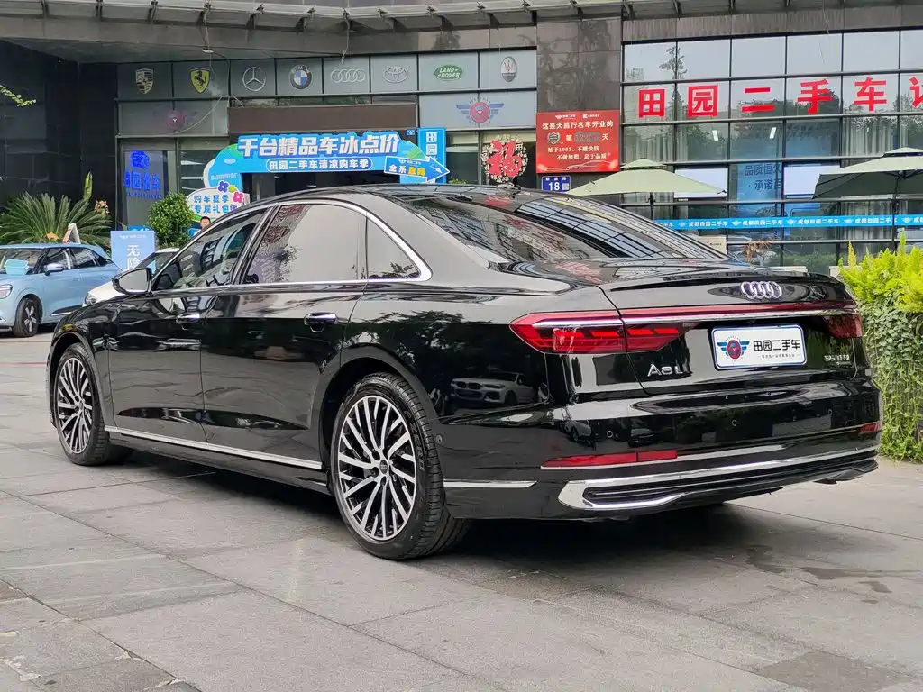 Audi A8
