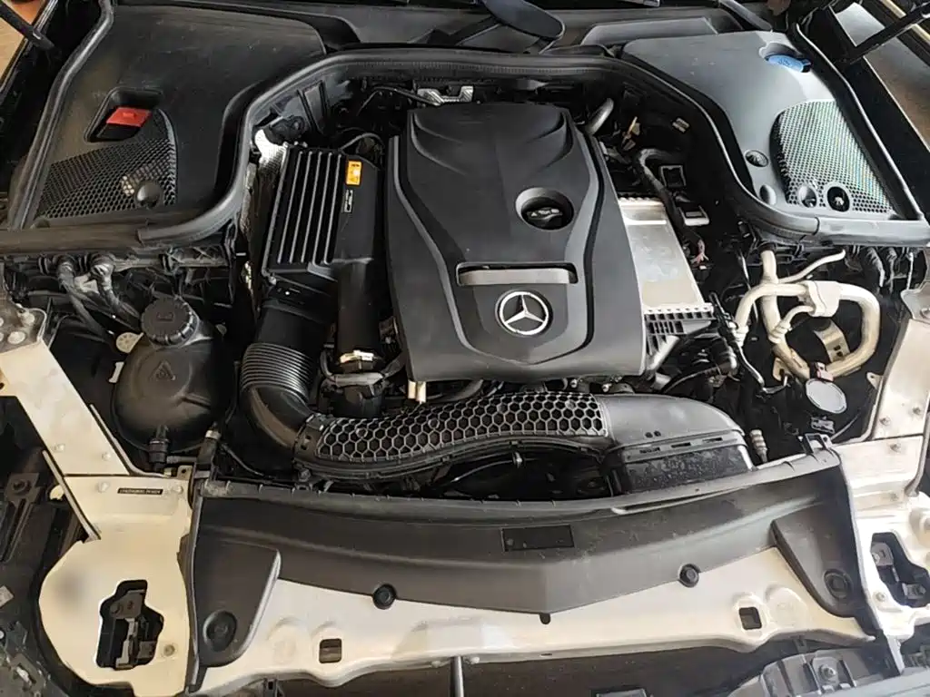 Mercedes-Benz E-Class — миниатюра 20