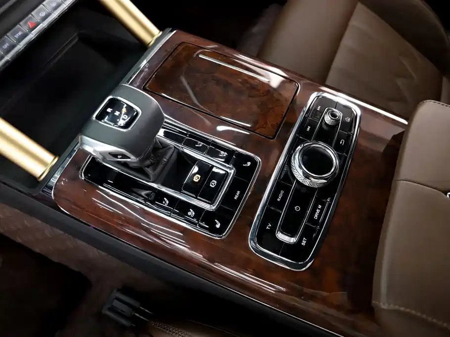 Hongqi Golden Sunflower Guoyao 4.0T Premium Baron Flagship Edition 4 seats, фото 11