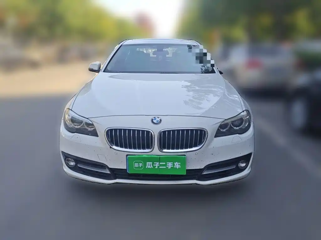 BMW 5 Series — миниатюра 23