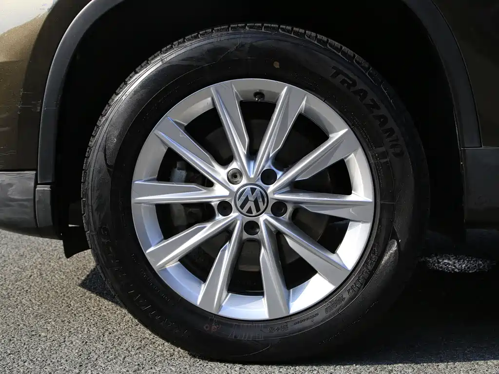 Volkswagen Tiguan — миниатюра 17
