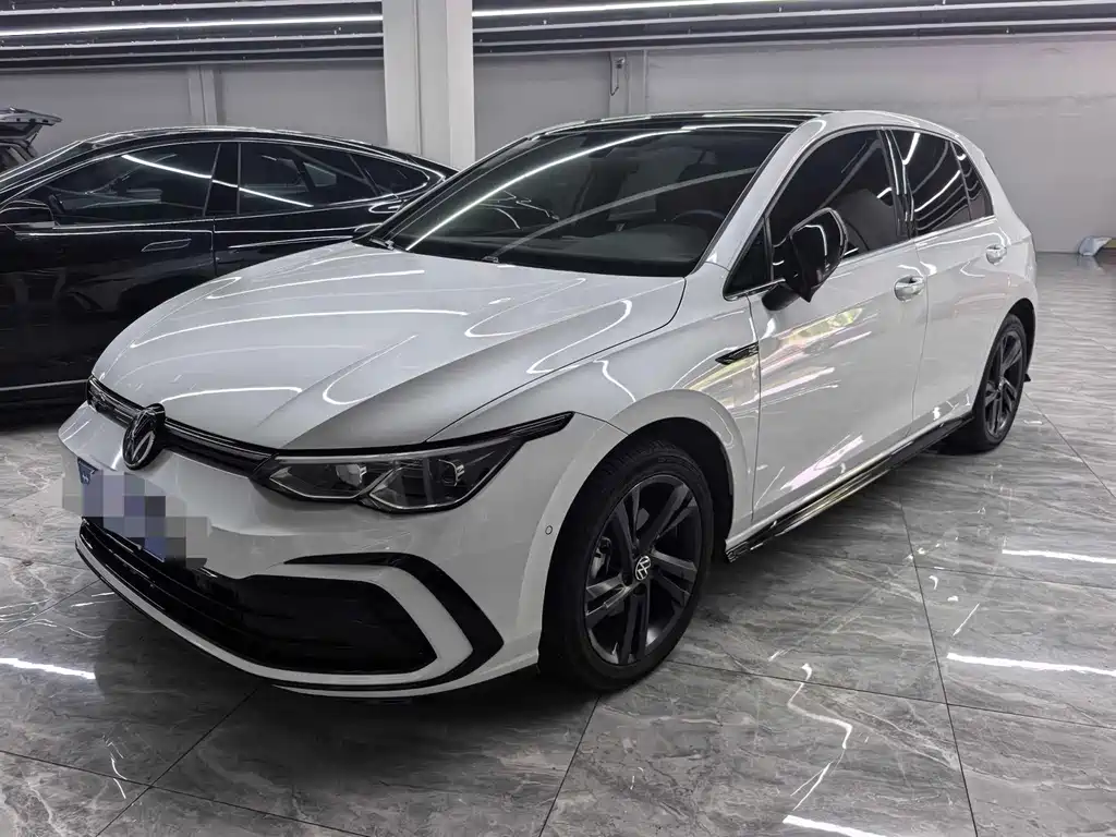 Volkswagen Golf 2024