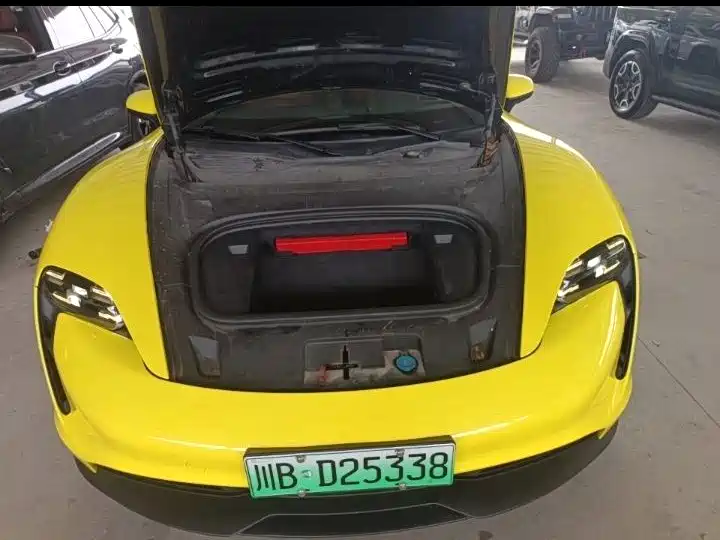Porsche Taycan — миниатюра 7