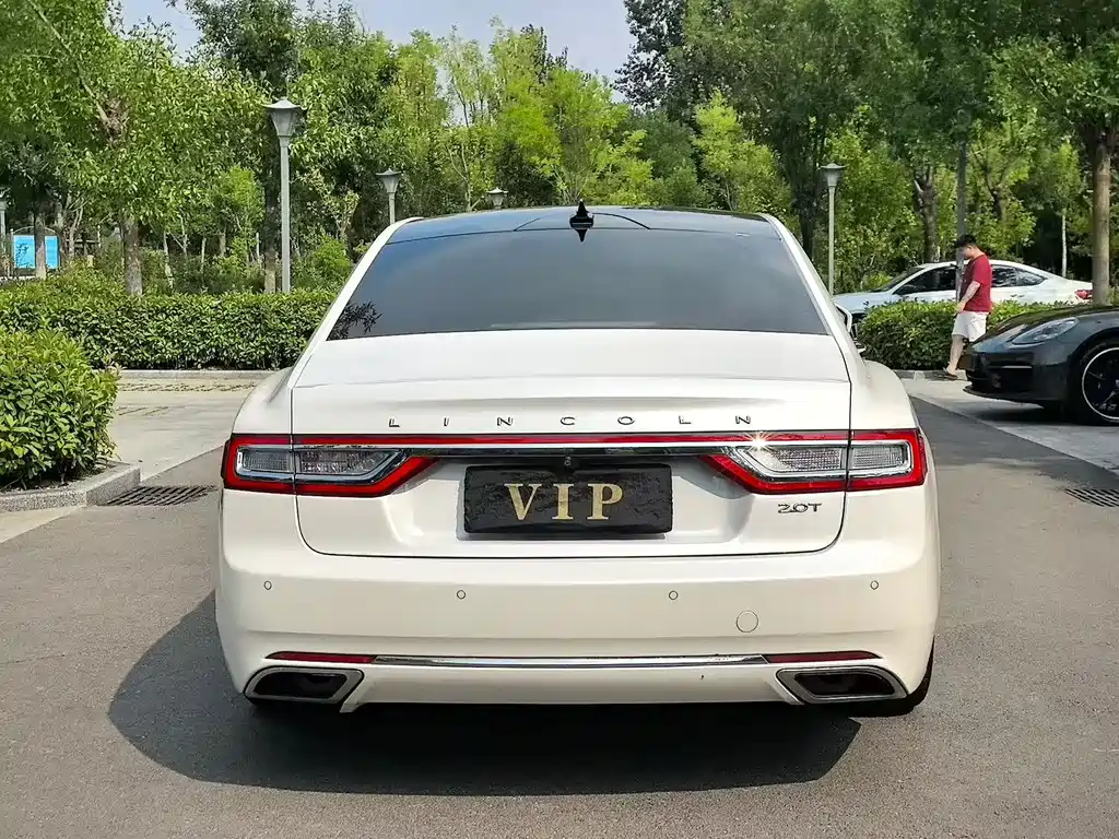 Lincoln Continental — миниатюра 8