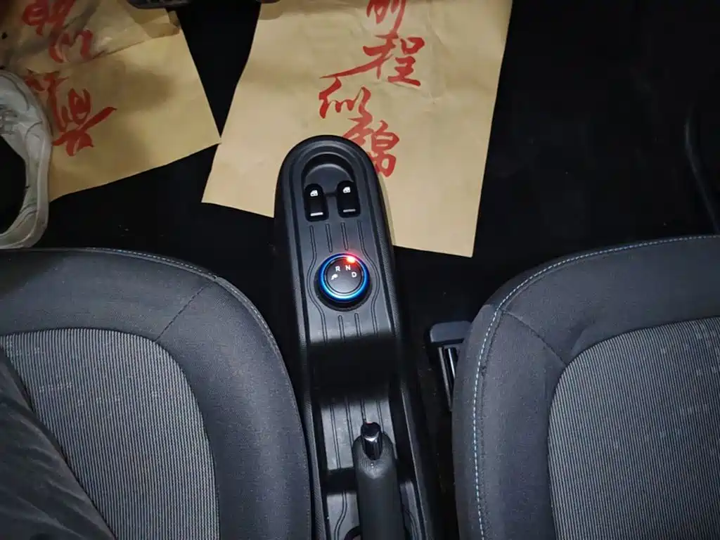 Wuling MINIEV — миниатюра 14
