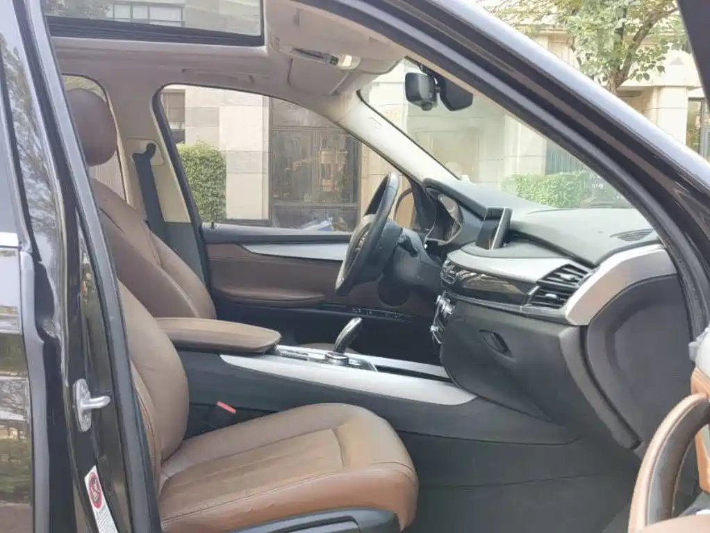 BMW X5 (Import) — миниатюра 7