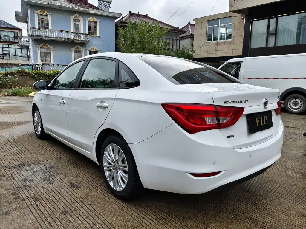 Buick Excelle — миниатюра 7