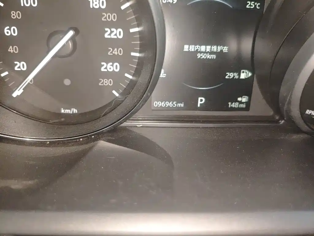 Land Rover Sport — миниатюра 5