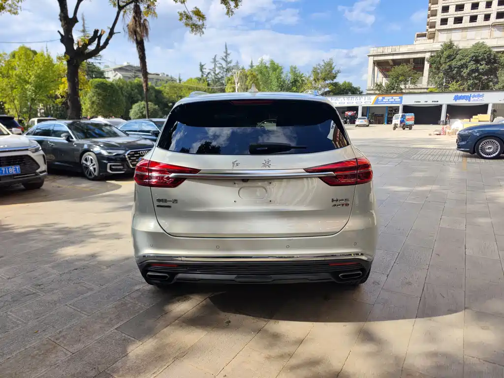 Hongqi Hongqi HS5 — миниатюра 4
