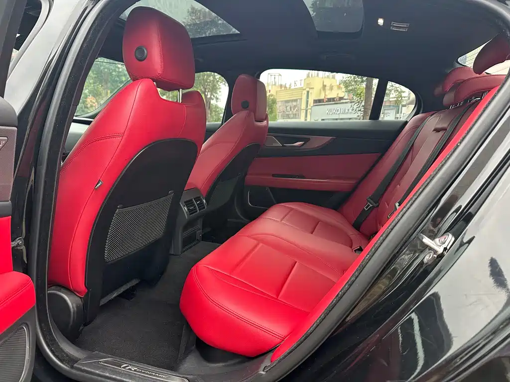 Jaguar XEL — миниатюра 8