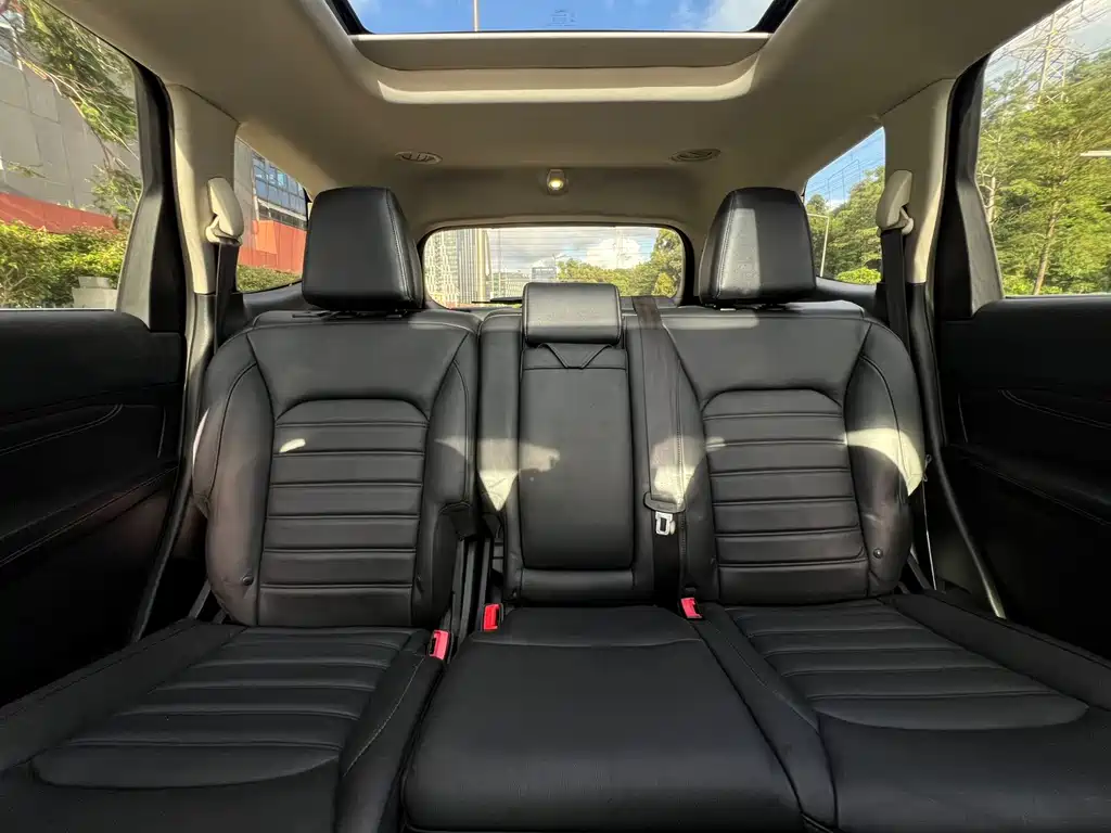 Ford Edge — миниатюра 19