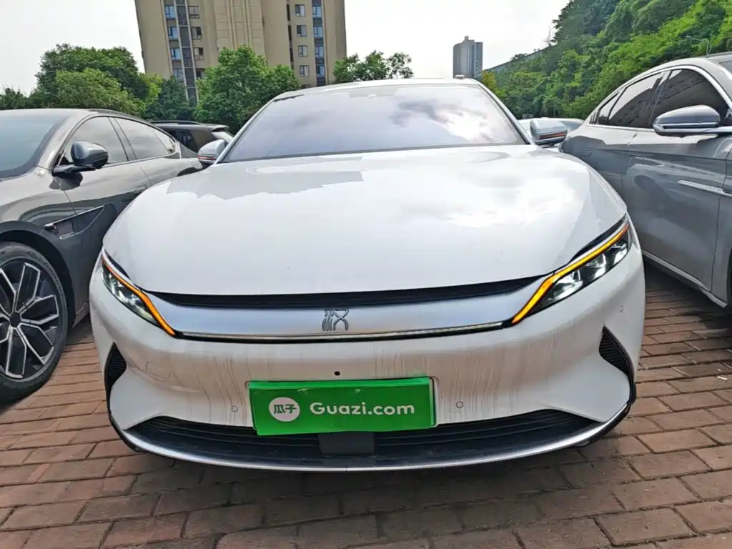 BYD Han — миниатюра 3