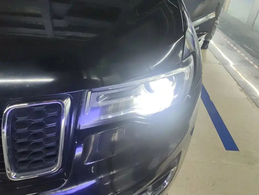 Jeep Grand Cherokee (Import) — миниатюра 5