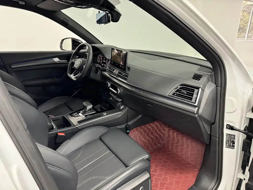 Audi Q5L — миниатюра 14