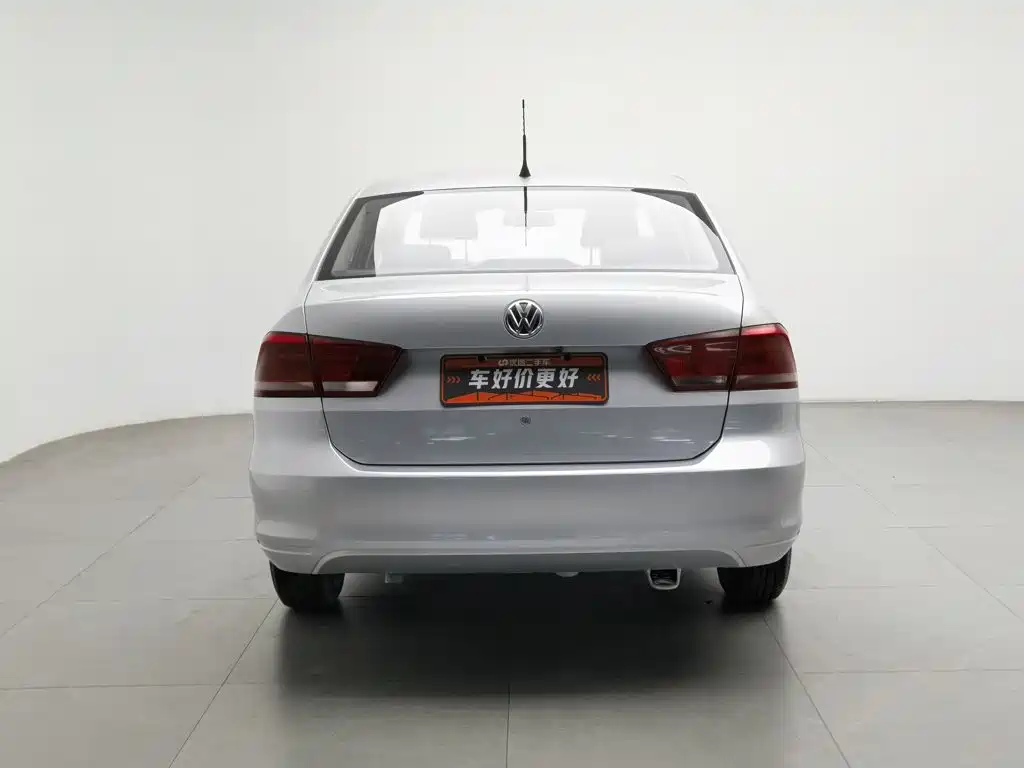Volkswagen Santana — миниатюра 4