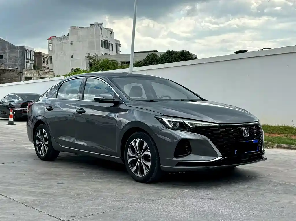 Changan Eado — миниатюра 3
