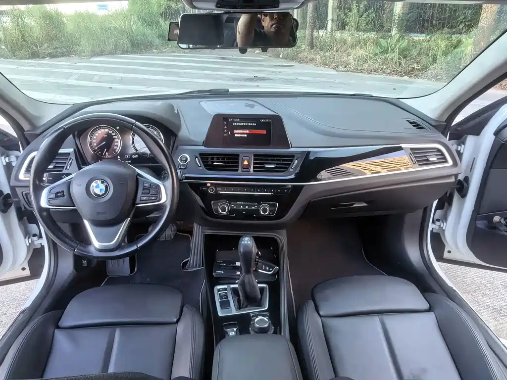 BMW 1 Series — миниатюра 14
