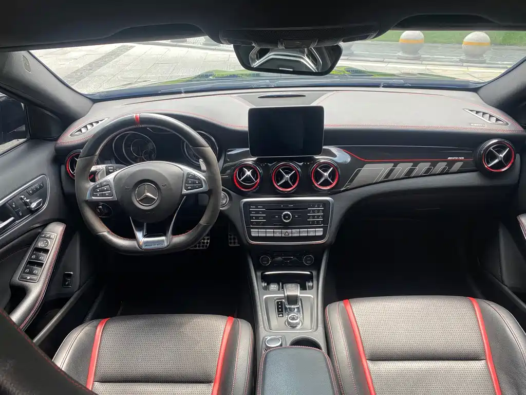 Mercedes-Benz GLA AMG Facelift AMG GLA 45 4MATIC, фото 10