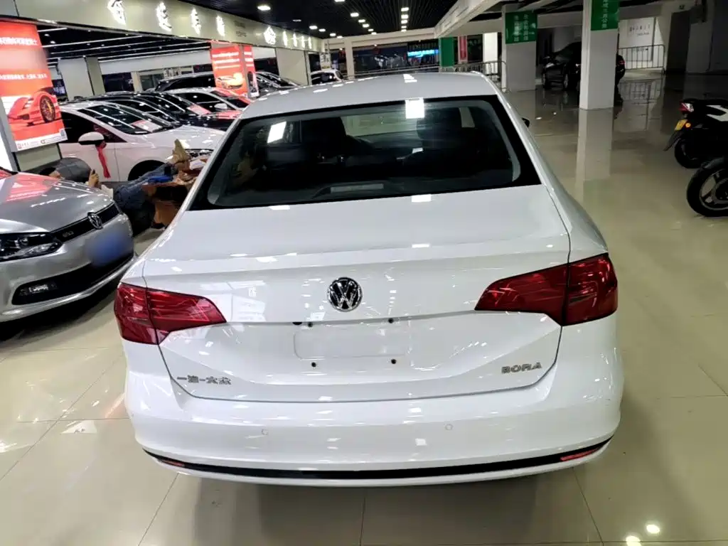 Volkswagen Bora — миниатюра 6