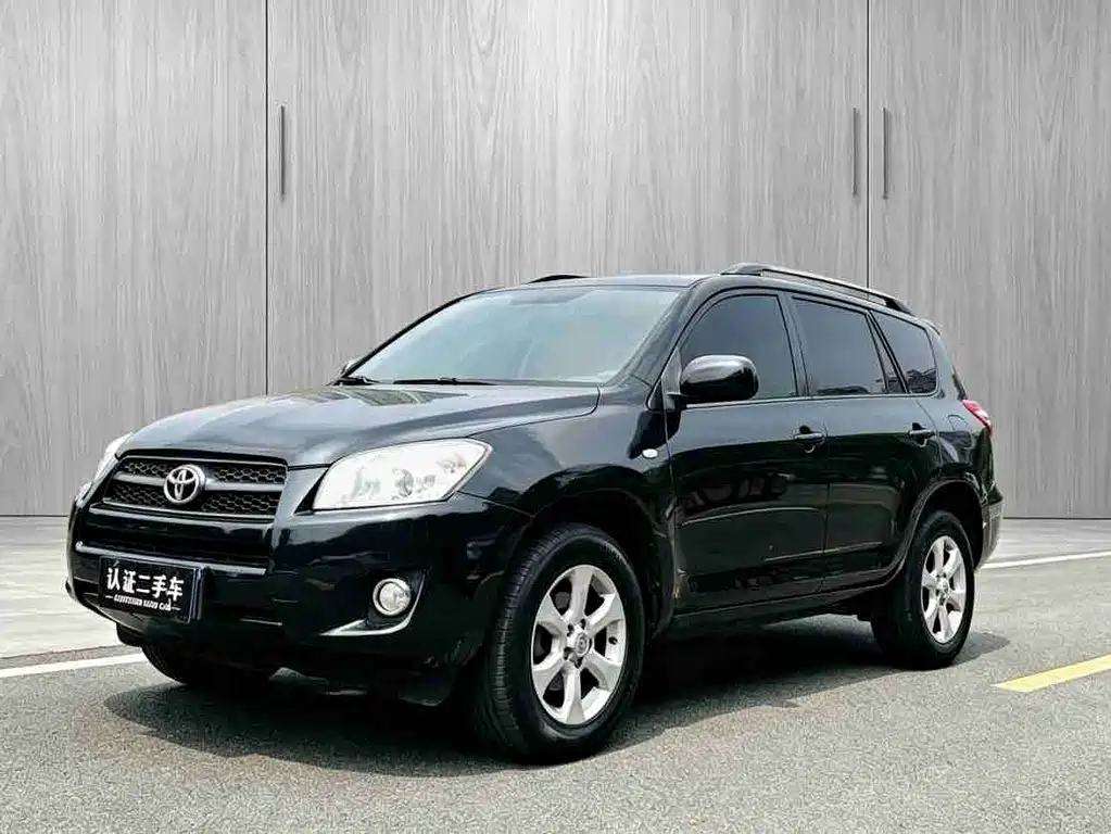 Toyota RAV4 2011