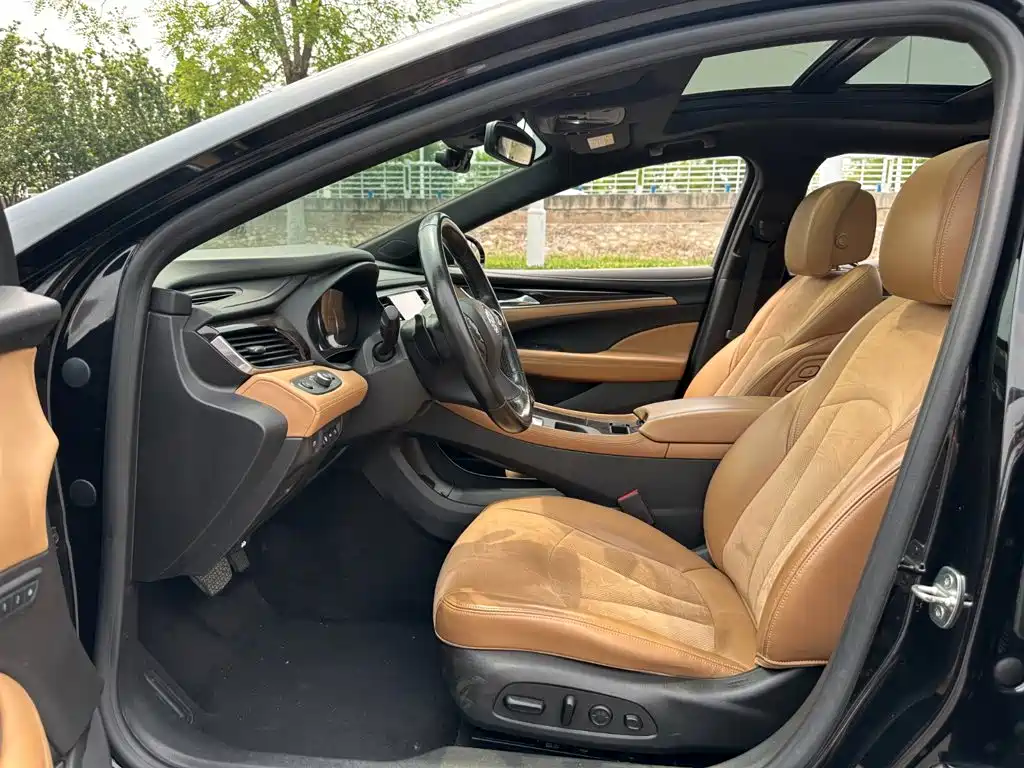 Buick LaCrosse — миниатюра 5
