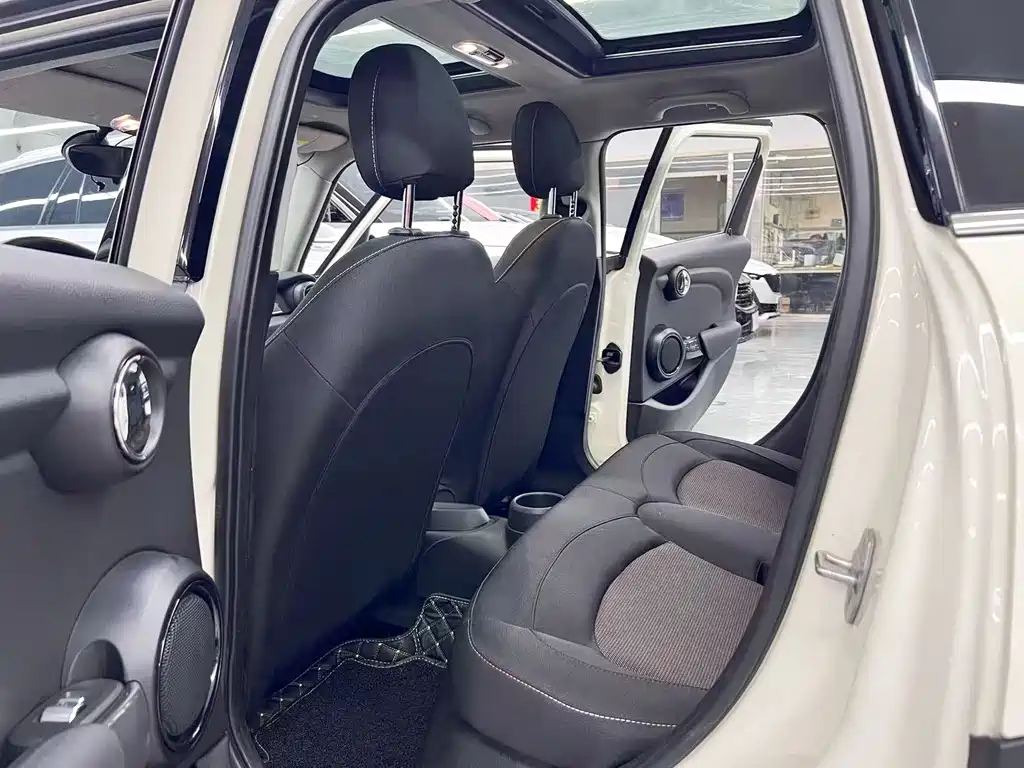 MINI Mini — миниатюра 8