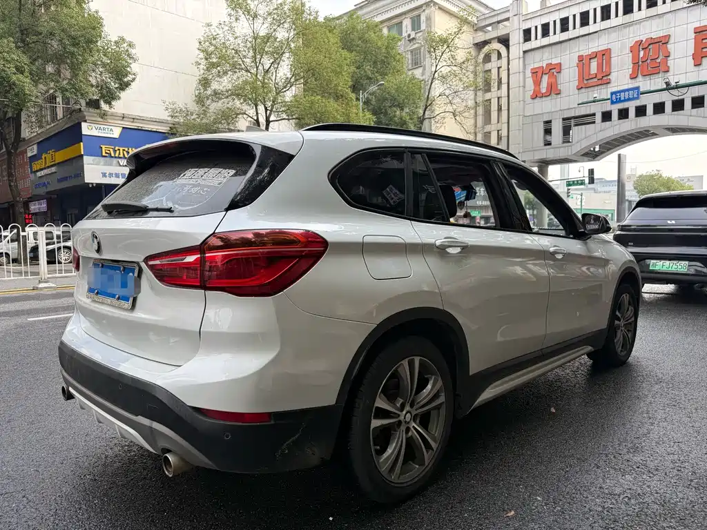 BMW X1 — миниатюра 9