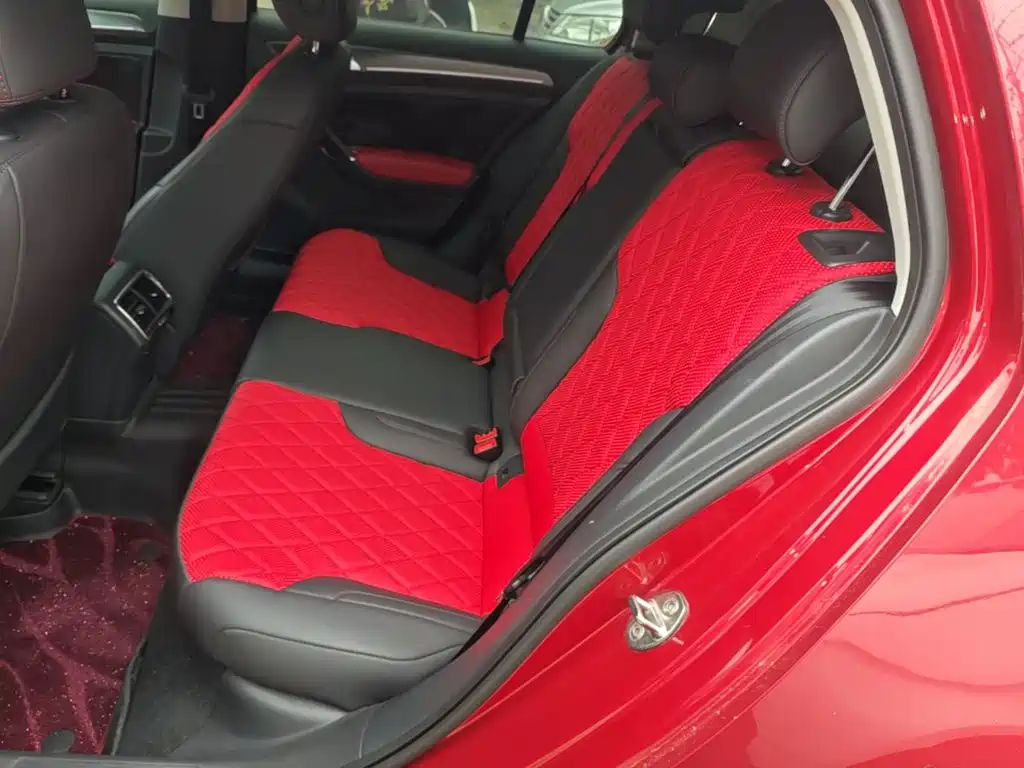 Volkswagen Golf — миниатюра 17