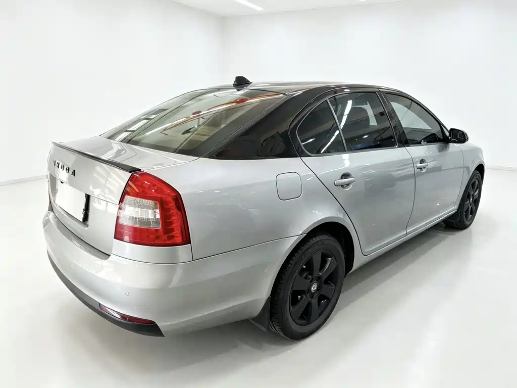 Skoda Octavia — миниатюра 10