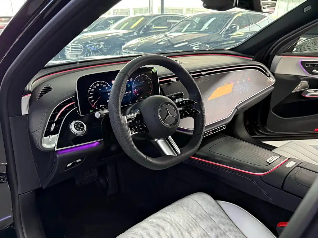 Mercedes-Benz E-Class — миниатюра 6