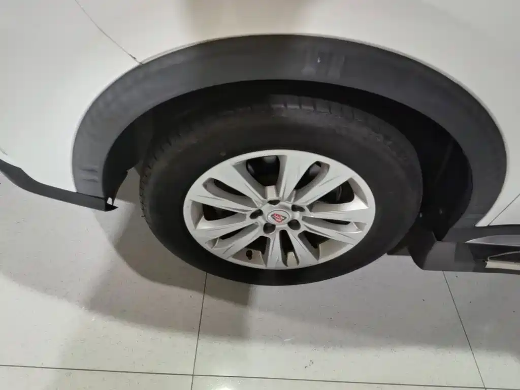 Roewe RX5 — миниатюра 23