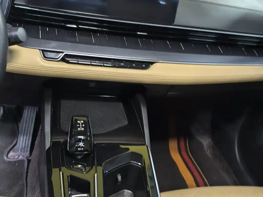 Geely L HiP — миниатюра 10