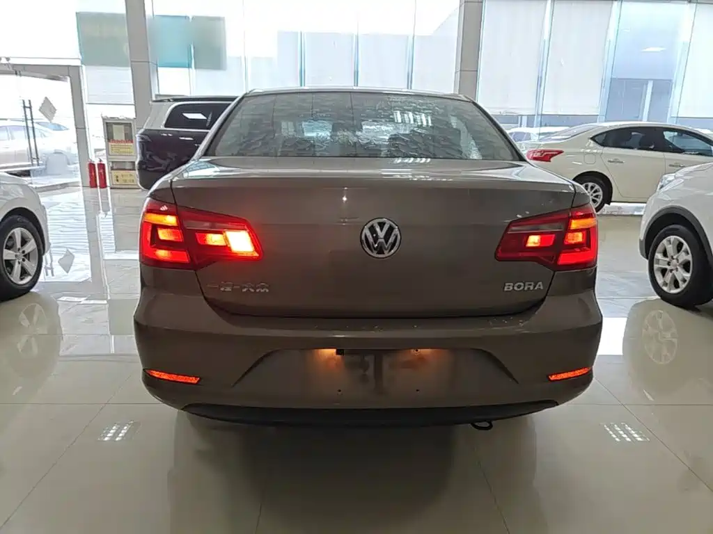 Volkswagen Bora — миниатюра 6