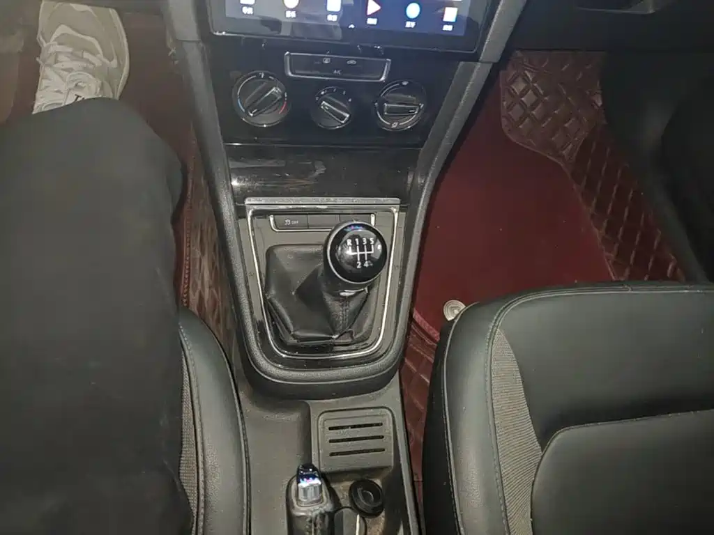 Volkswagen Bora — миниатюра 14