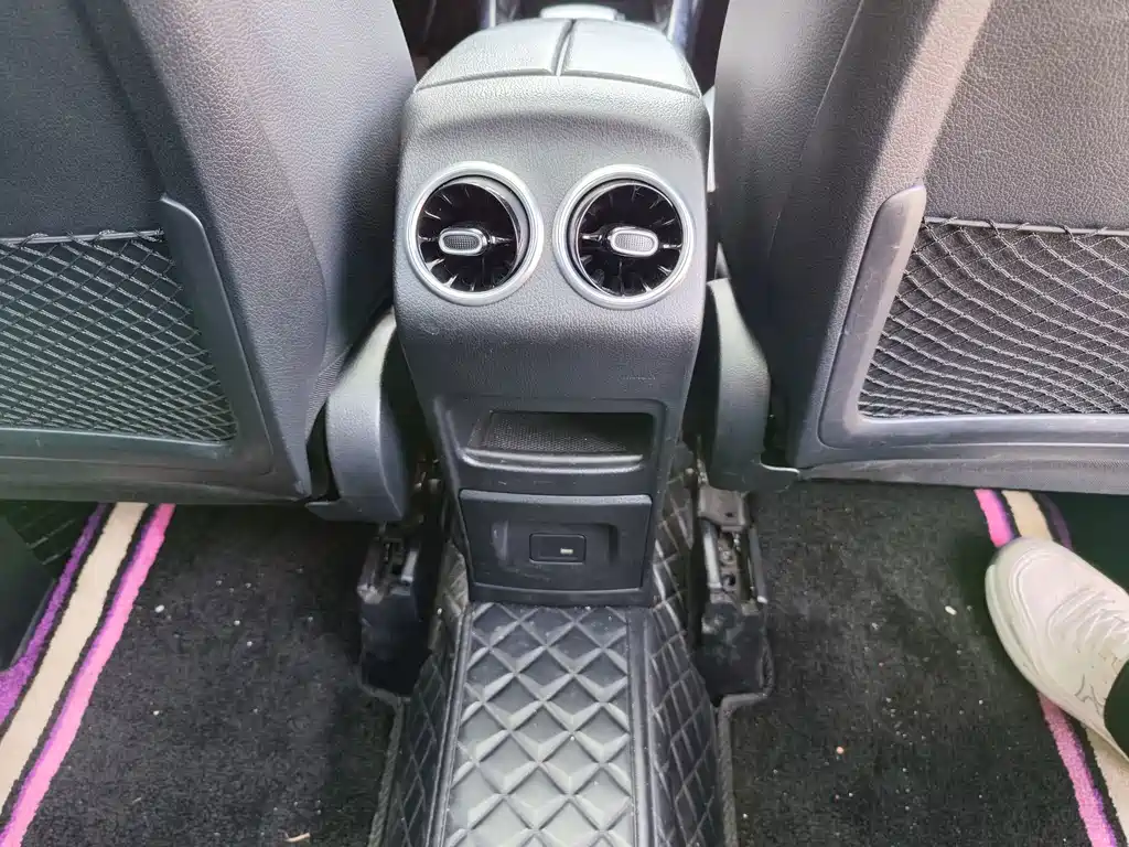 Mercedes-Benz GLA — миниатюра 16