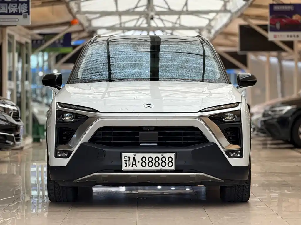 NIO ES8 — миниатюра 2