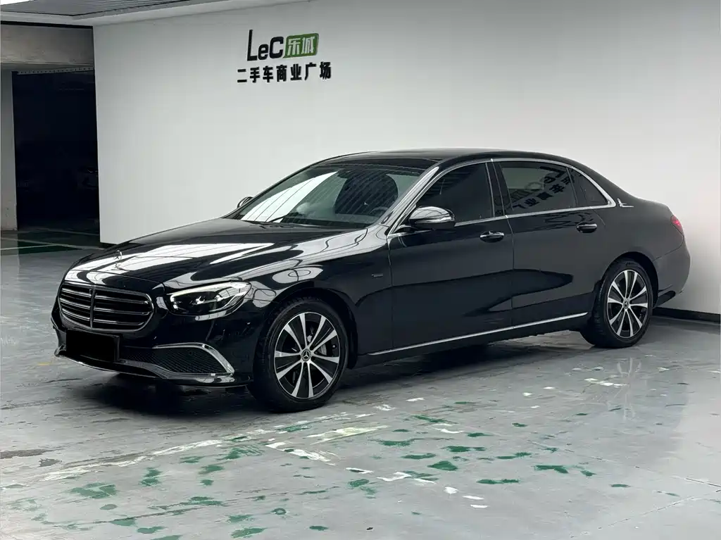 2021 Mercedes-Benz E-klasse - zdjęcie 1 z 17