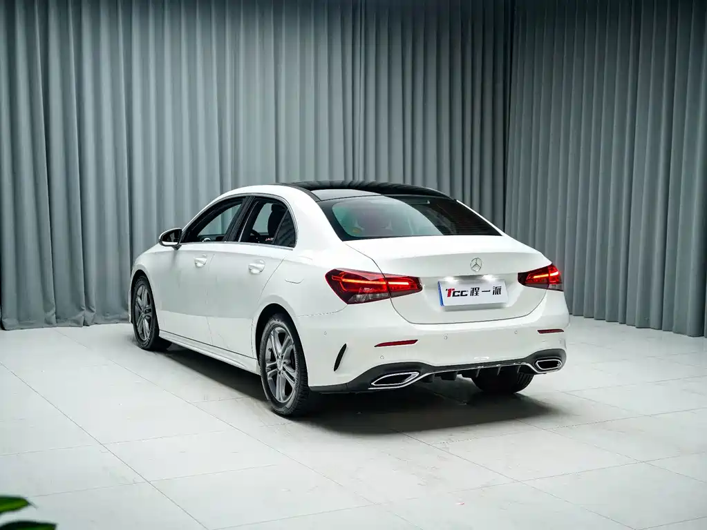 Mercedes-Benz A-Class — миниатюра 9
