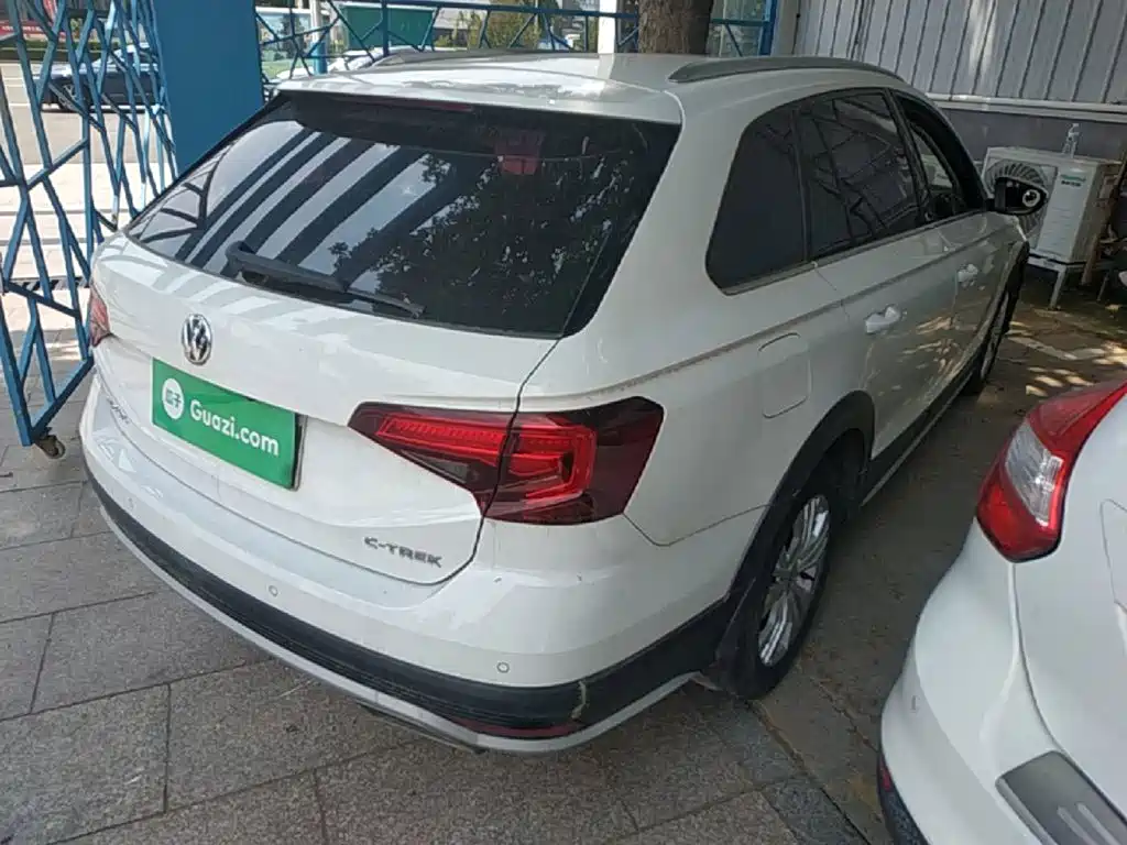 Volkswagen C-Trek 2018 1.5L AT Comfort
