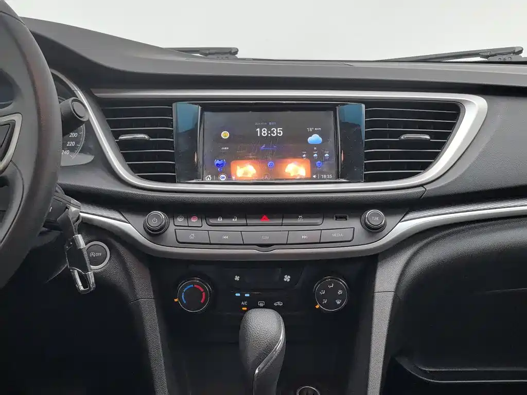 Buick Excelle — миниатюра 12
