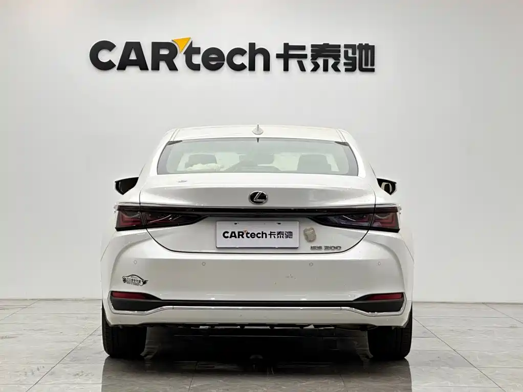 Lexus ES — миниатюра 4