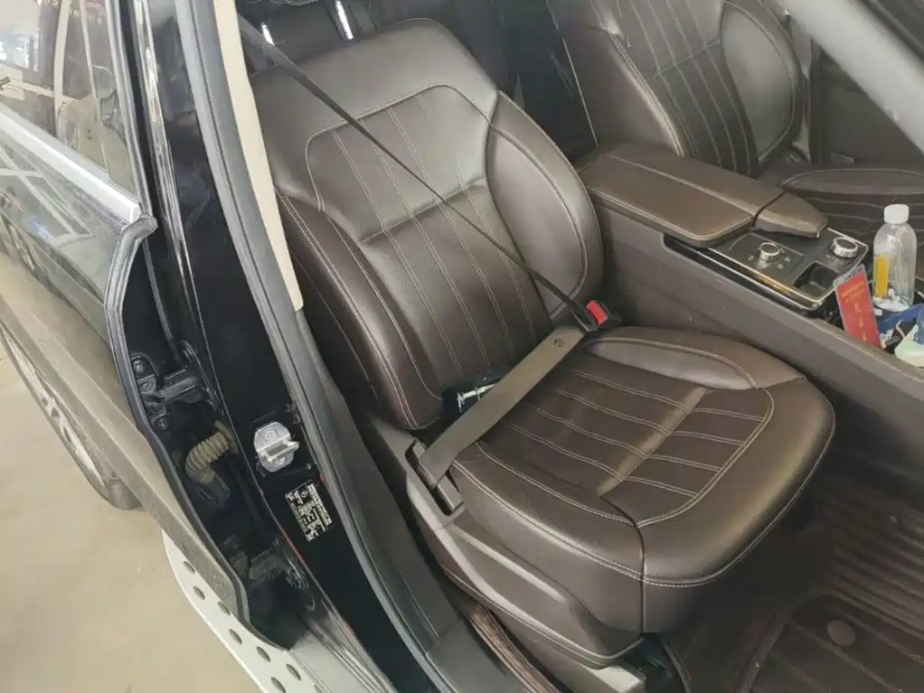 Mercedes-Benz GLE (Import) — миниатюра 25