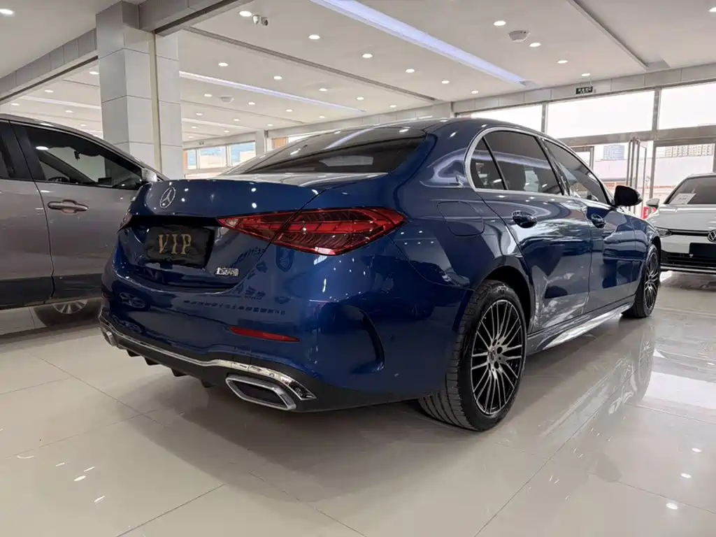 Mercedes-Benz C-Class — миниатюра 7