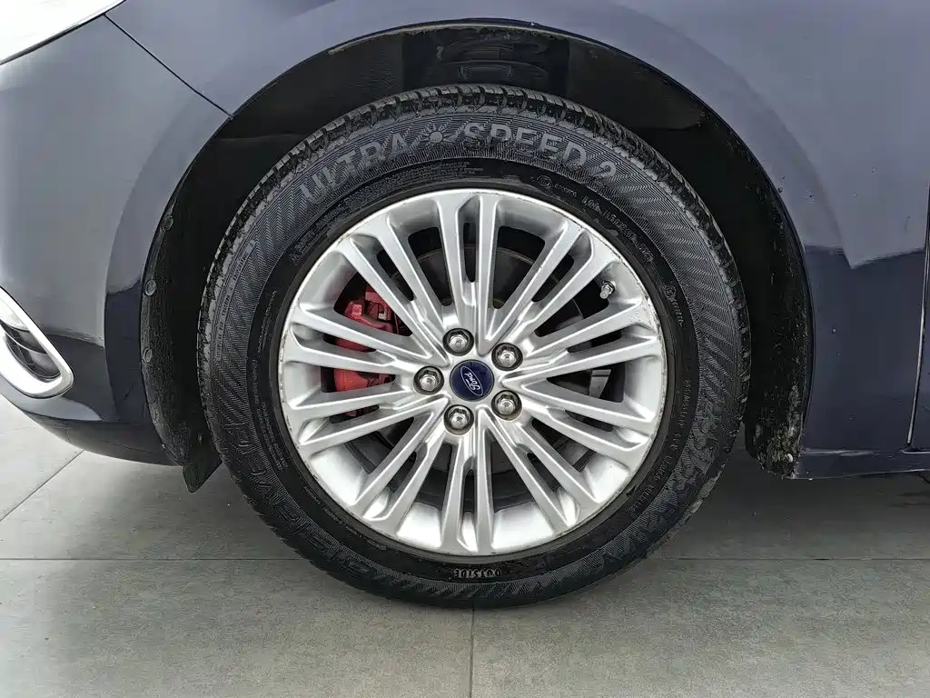 Ford Taurus — миниатюра 17