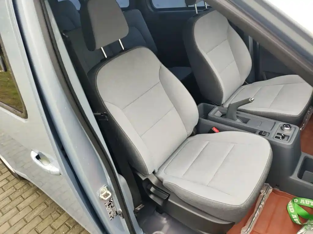 Wuling Yangguang — миниатюра 25